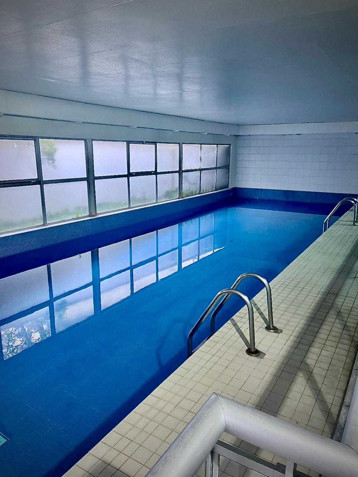 Appartement Avec Piscine Paris Luaran gambar